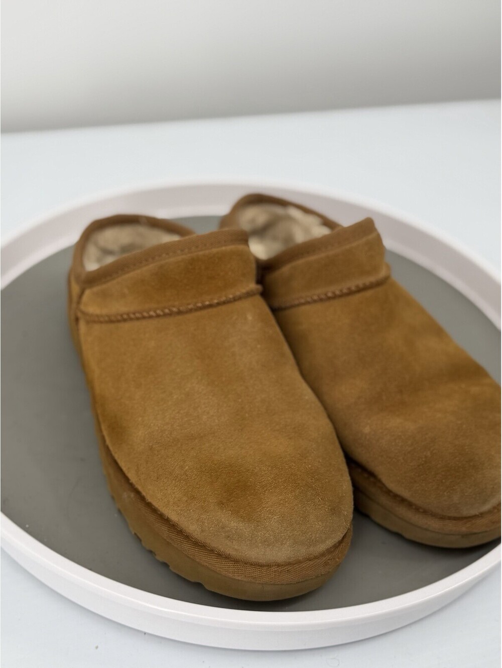 UGG Classic Slipper Women’s Size 8 Chestnut Suede Wool Lining 1108193